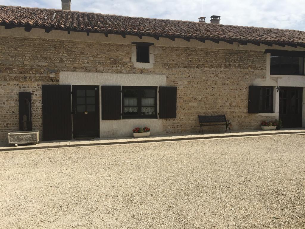 Le Moulin De Champagne Bed & Breakfast Viriat Exterior photo