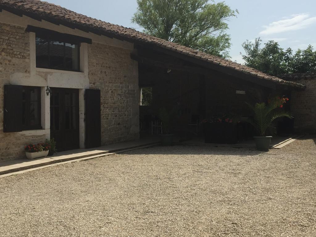 Le Moulin De Champagne Bed & Breakfast Viriat Exterior photo