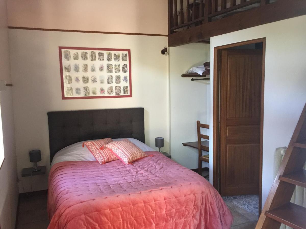 Le Moulin De Champagne Bed & Breakfast Viriat Exterior photo